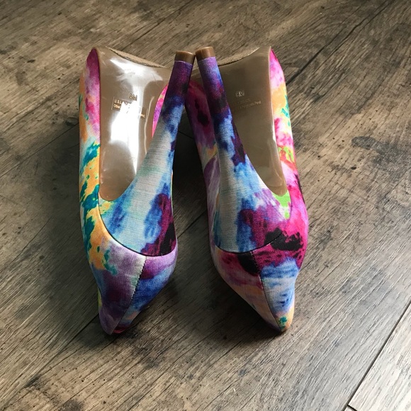 NEW Multi Color Guess Peep Toe - Picture 8 of 8